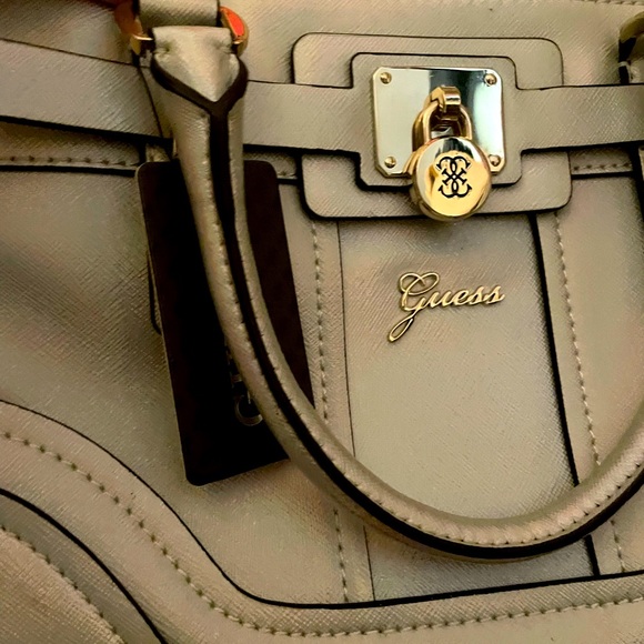 Guess Iridescent Bag NWT - Picture 3 of 9